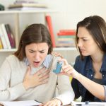 ¿Cómo actuar ante un ataque de asma?