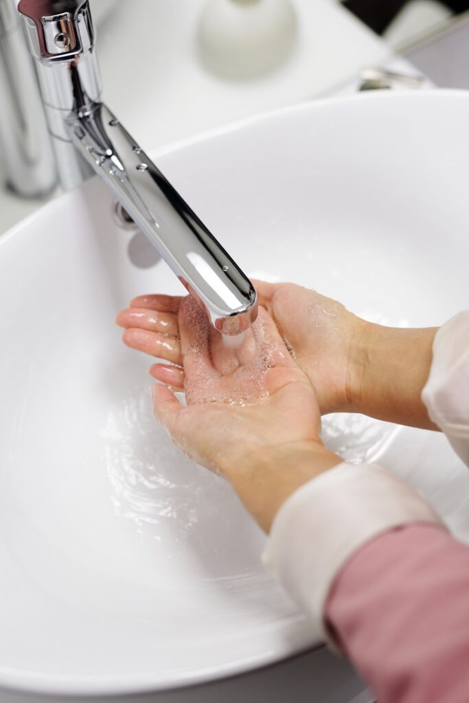 La higiene es la principal barrera ante el Helicobacter pylori.