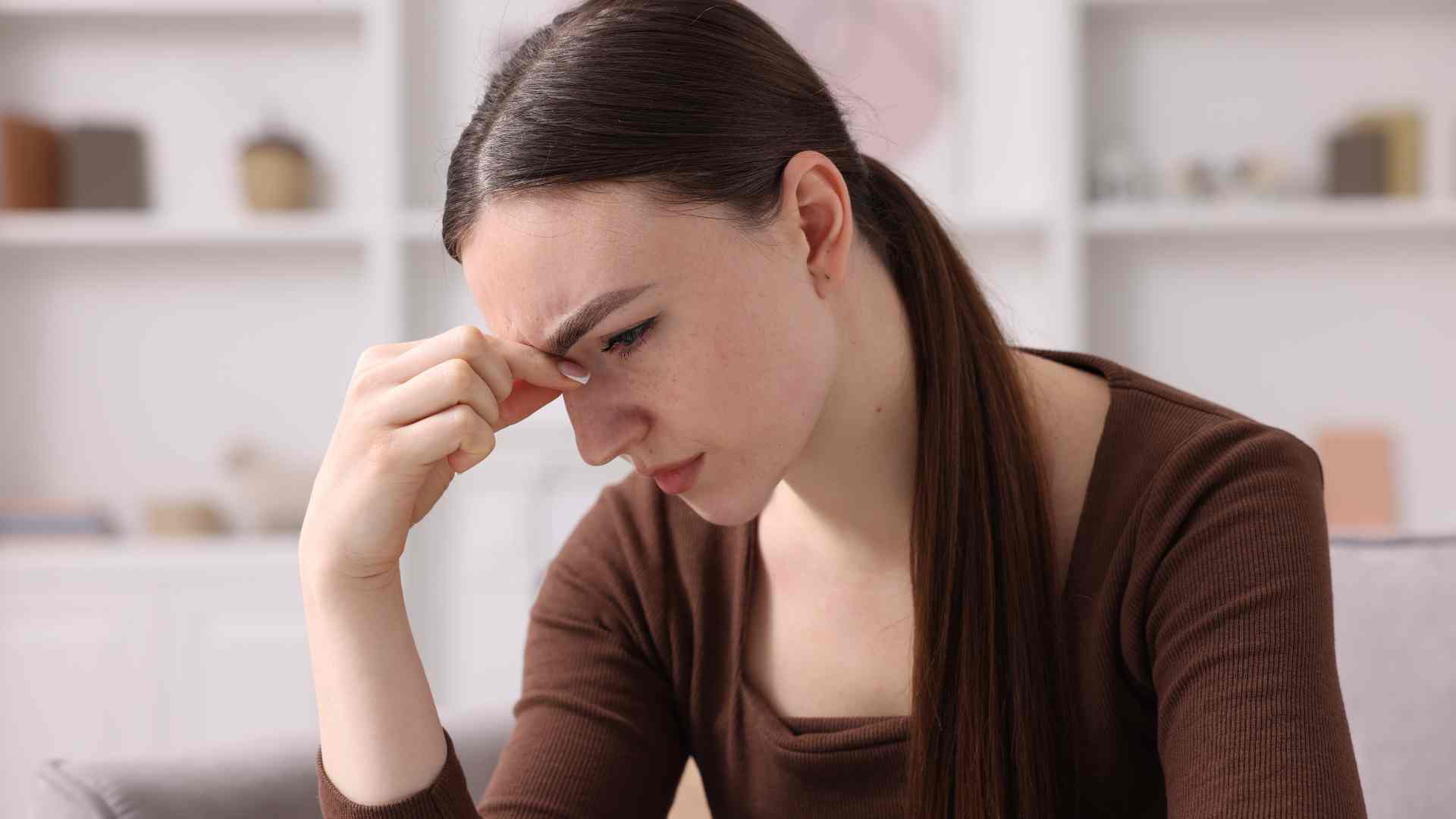 Especialista tratando el Síndrome de Tourette en Marbella Hospital Ochoa